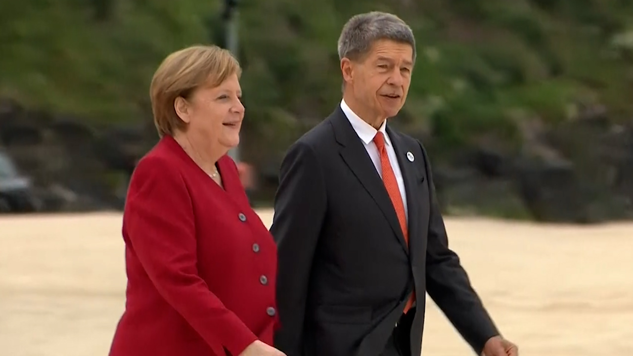 La excanciller alemana Angela Merkel y su marido, Joaquim Sauer